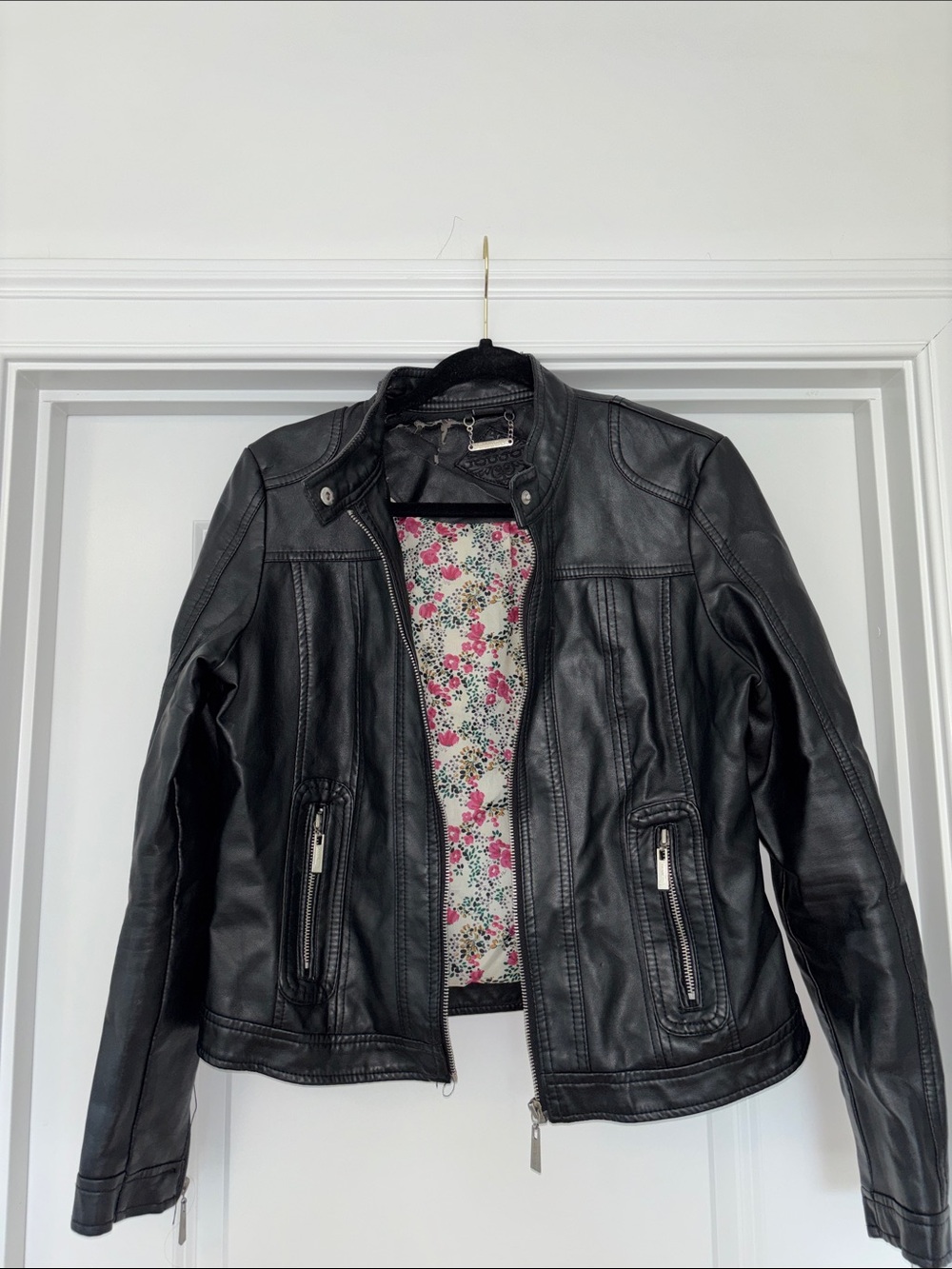 Black Faux Leather Moto Jacket - Classic Biker Style - Picture 5 of 8